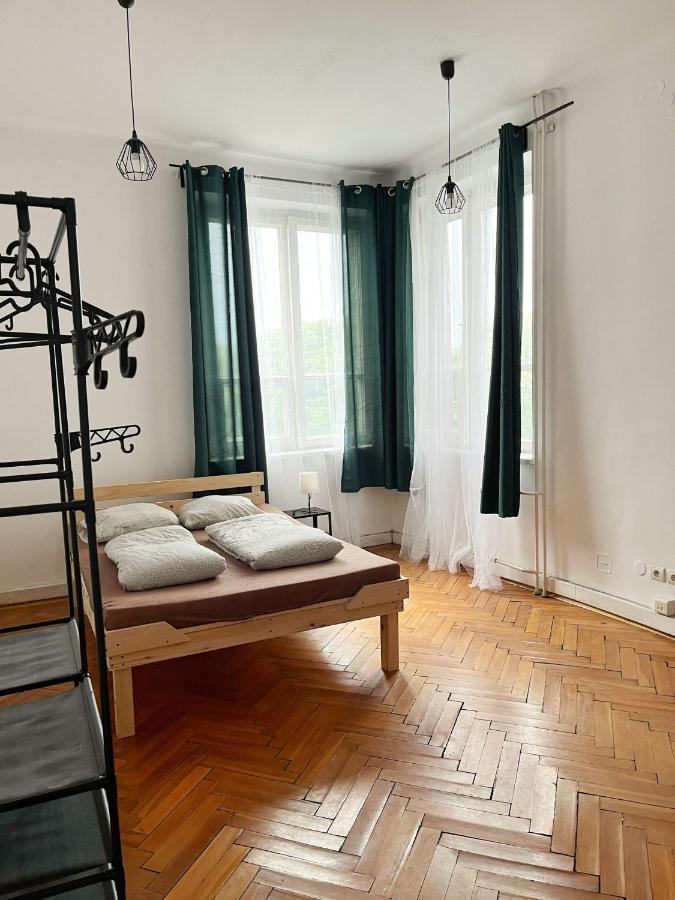 Nice View Rooms In Old Town クラクフ エクステリア 写真